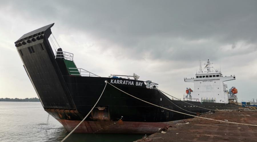 KARRATHA BAY / GT.4562